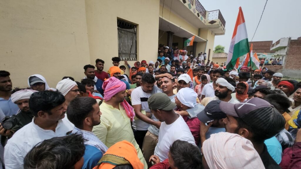 शहीद धीरज राय के अंतिम यात्रा में शामिल Manoj Singh W